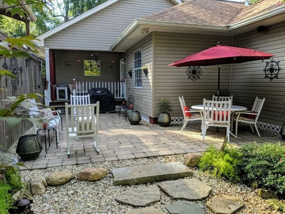 Trusted lawn care service for homes in Mandeville, LA by ReLush