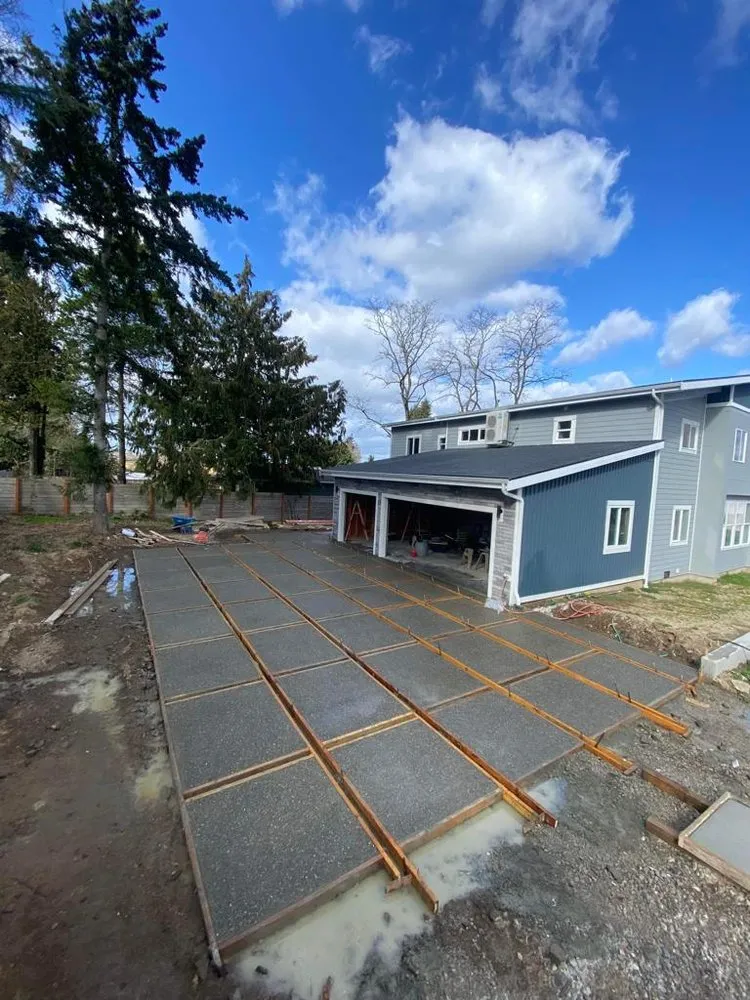 Local lawn care service near you in Everett, WA by Relva Landscaping and Construction