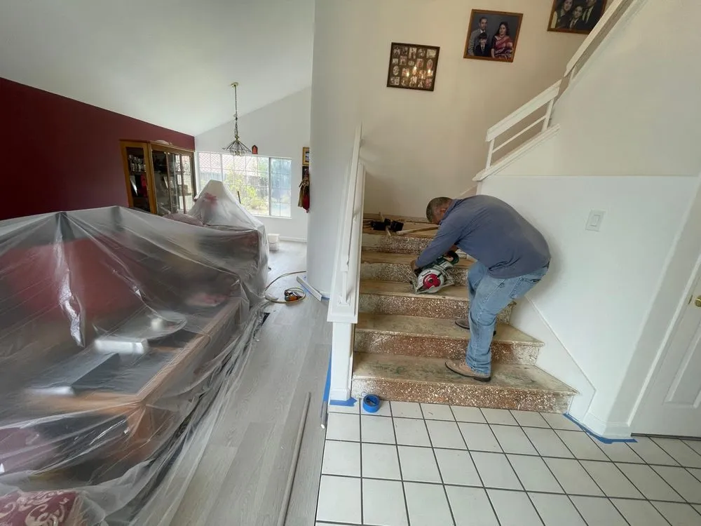 Affordable yard cleanup service in West Perrine, FL - Remodeling Floor