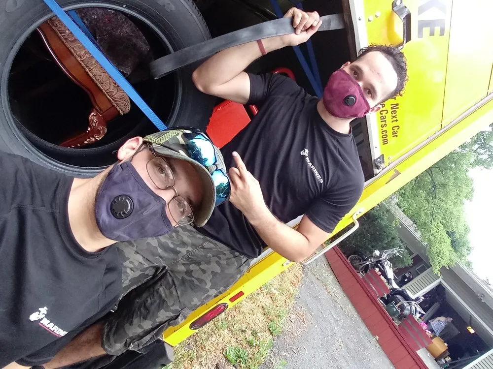 Expert lawn mowing service in Waterbury, CT - Renacimiento Services