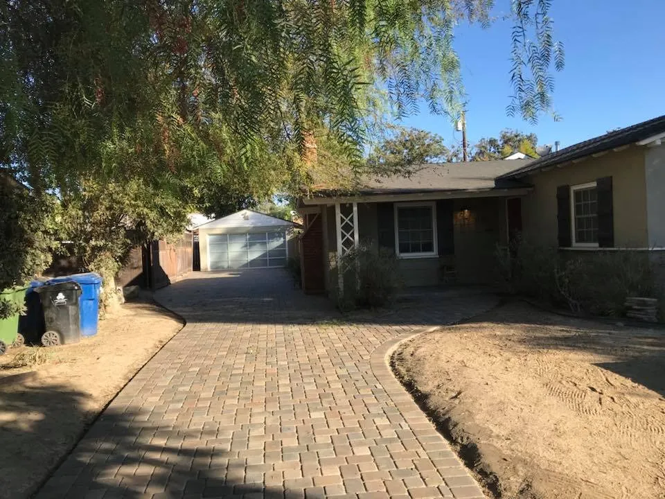 Local lawn mowing service experts serving San Dimas, CA - Renaissance Paving