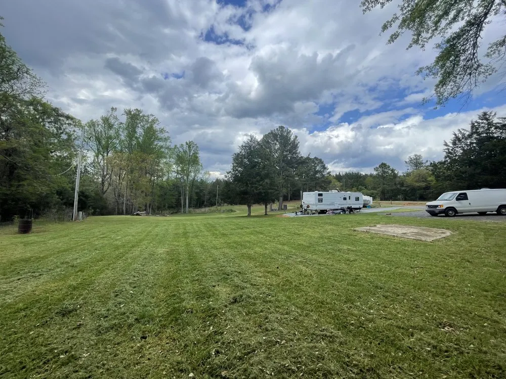 Trusted lawn mowing service in Liberty, SC - Renaud Property Maintenance