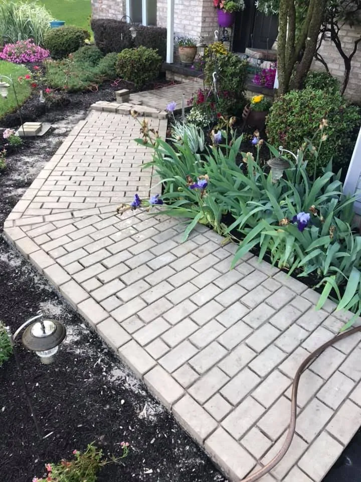 Professional lawn care service in New Cumberland, PA - Rende Landscaping & Masonry