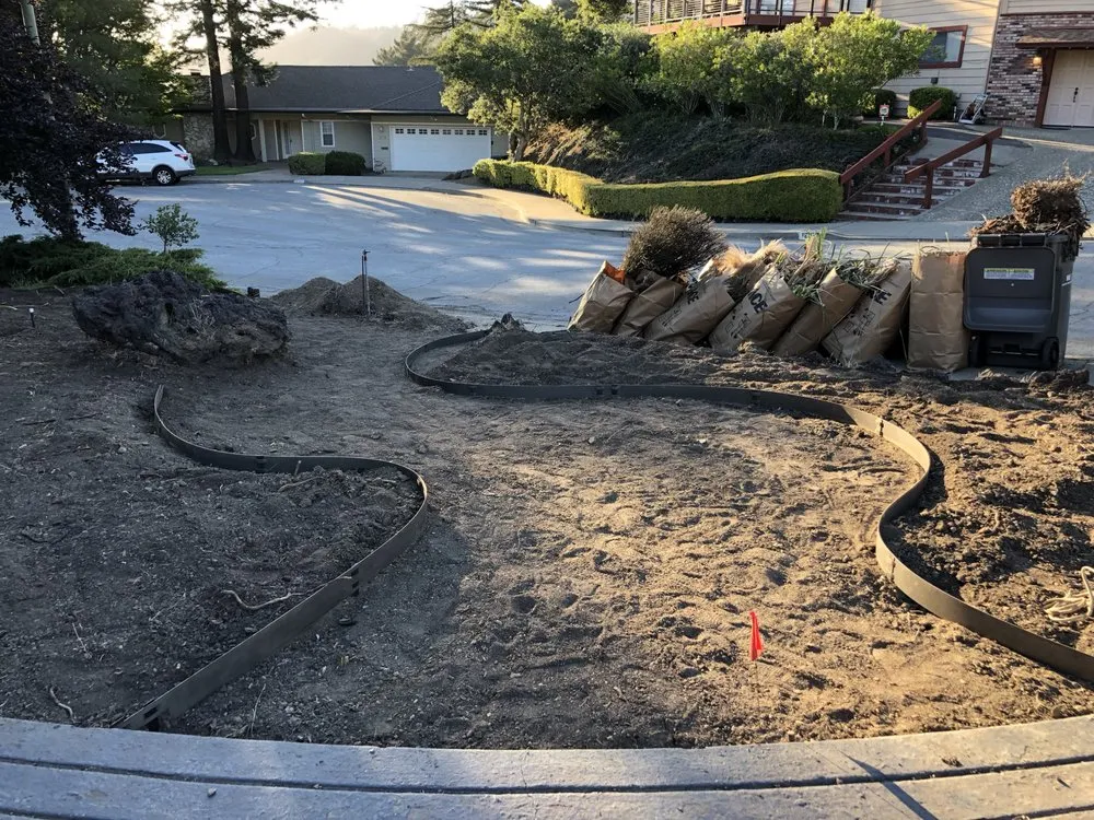 Custom yard maintenance in Berkeley, CA by Rendered Stone