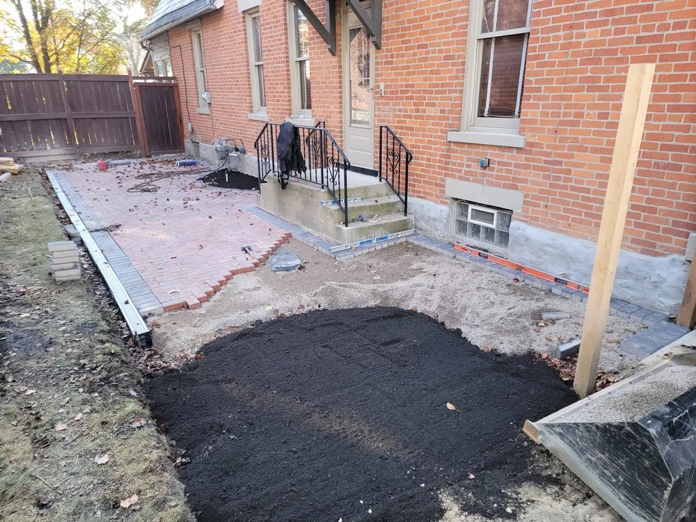 Reliable landscape design for homes in Lincoln Village, OH by Rendon Landscaping Maintenance