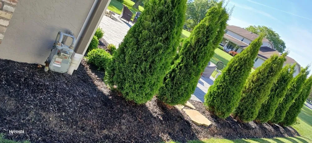 Trusted landscape installation with custom design in Lincoln Village, OH by Rendon Landscaping Maintenance