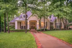 Top-rated yard maintenance in Wheeling, IL by Rene & Sons Landscaping