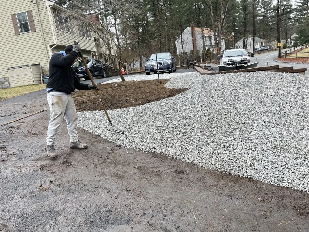 Expert yard maintenance in Lynn, MA by Rene Nolasco New Generation Landscaping