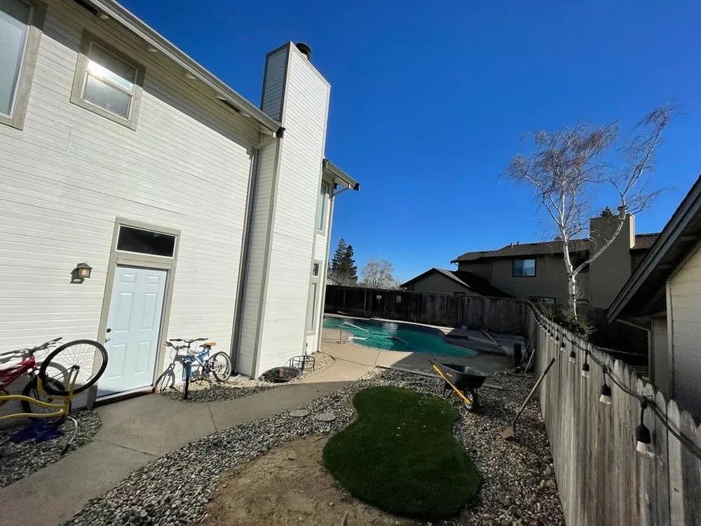 Affordable yard cleanup service near you across San Fernando Valley, CA - Renew Green Living