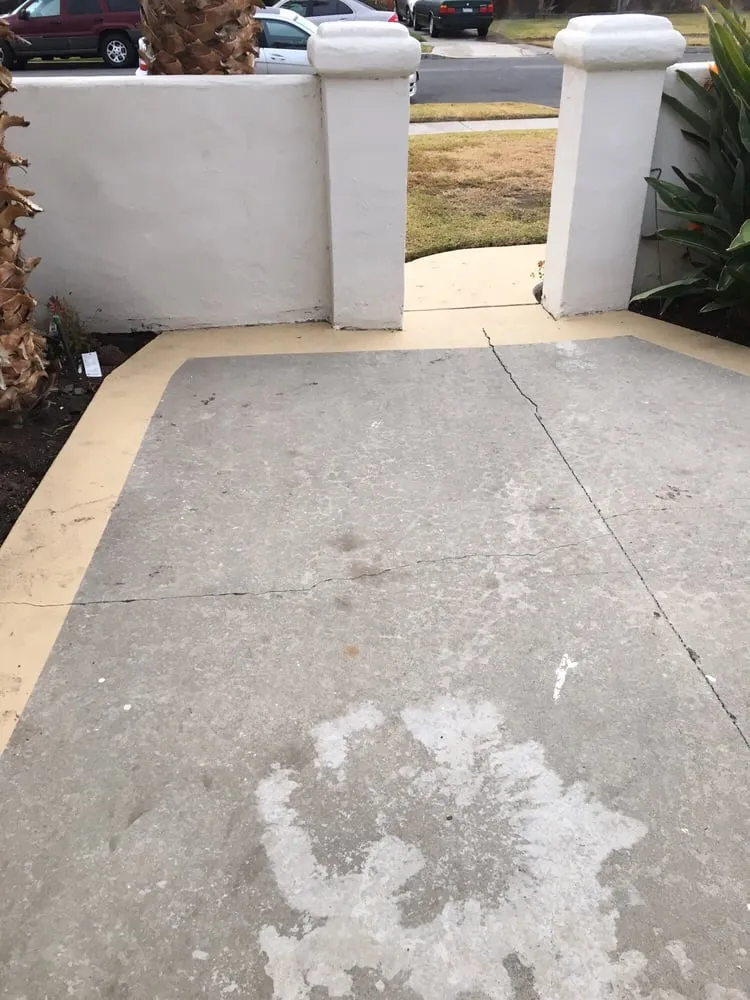 Expert lawn care service experts serving Hawthorne, CA - Rennbrandt Designs