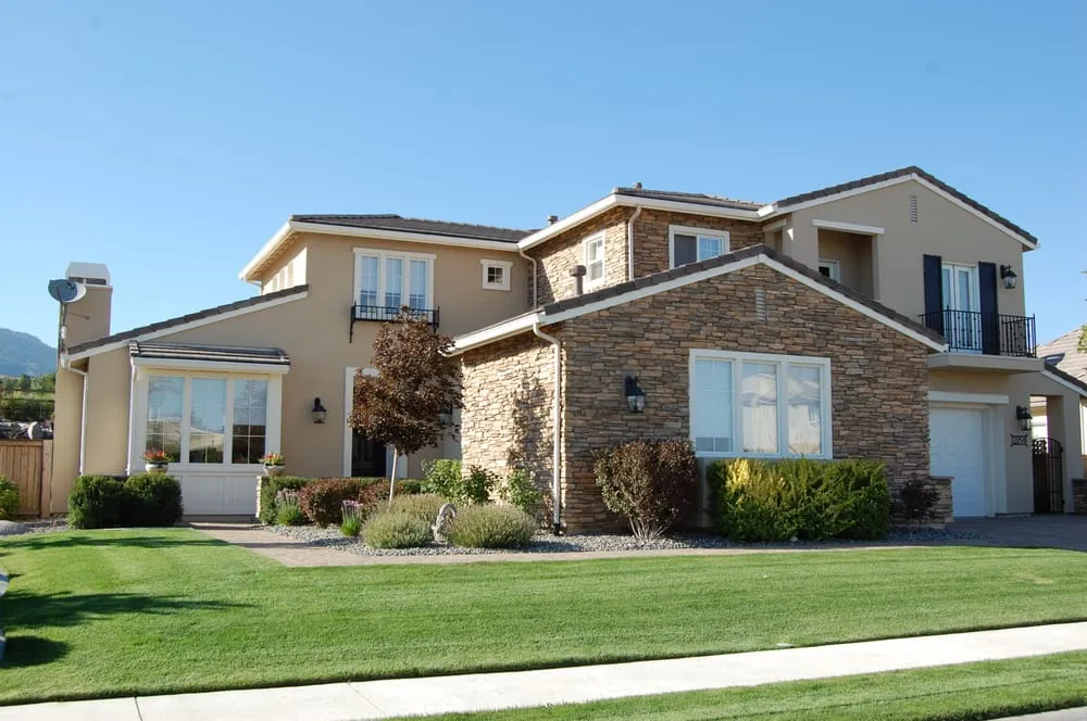 Professional garden landscaping in Reno, NV by Reno Advantage Professional Services