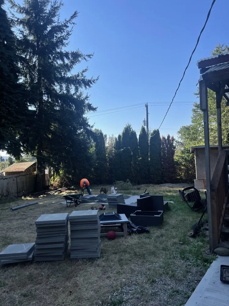 Custom yard cleanup service near you across Seattle, WA - Renos Landscaping