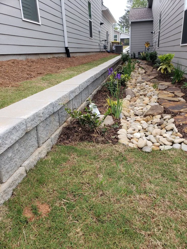 Trusted residential landscaping experts serving Berkeley Lake, GA - Renova Pro