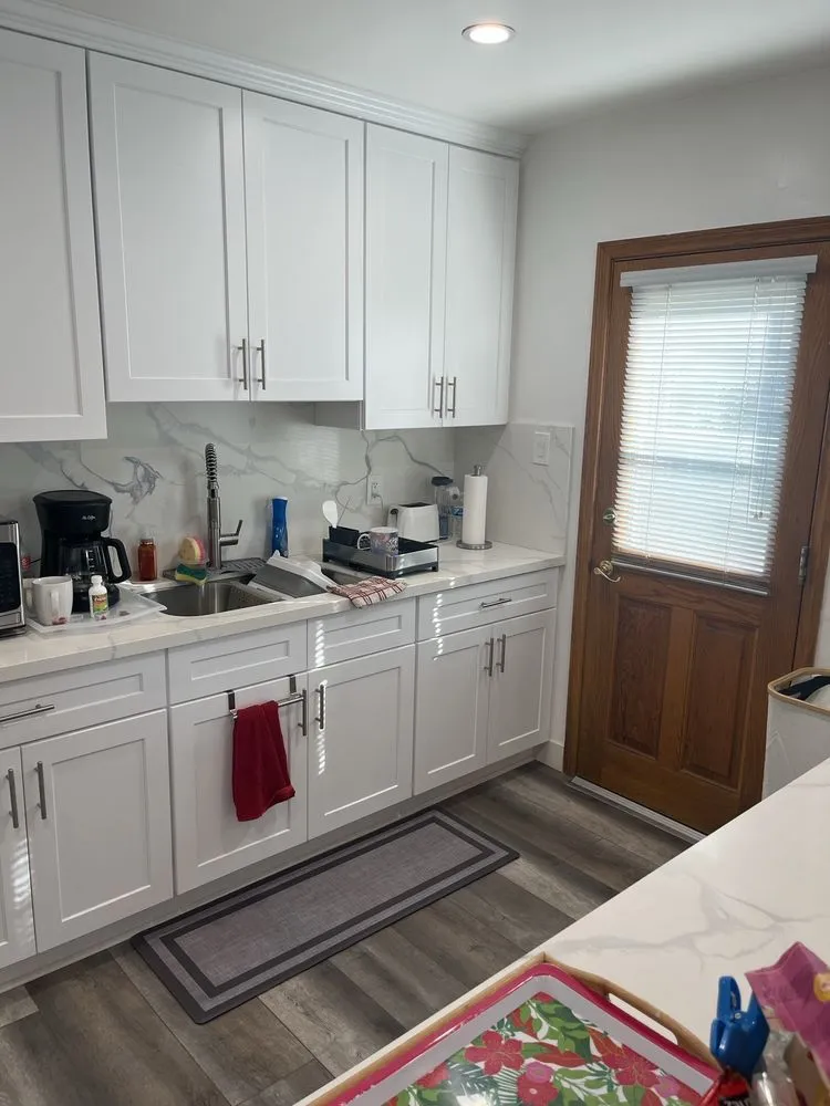 Top-rated lawn care service for homes in Tarzana, CA by Renovate Works