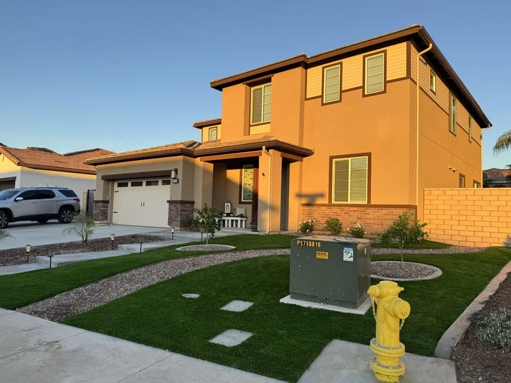 Reliable yard cleanup service experts serving Woodland Hills, CA - Renovation and Construction Services