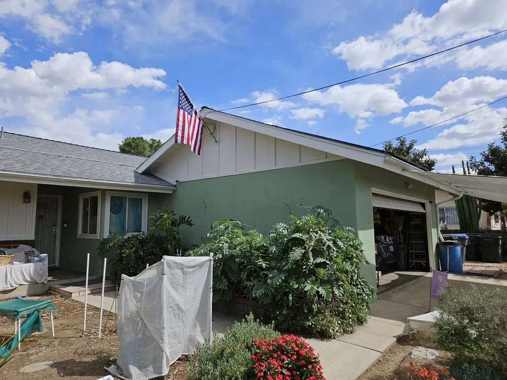 Top-rated garden landscaping experts serving Woodland Hills, CA - Renovation and Construction Services