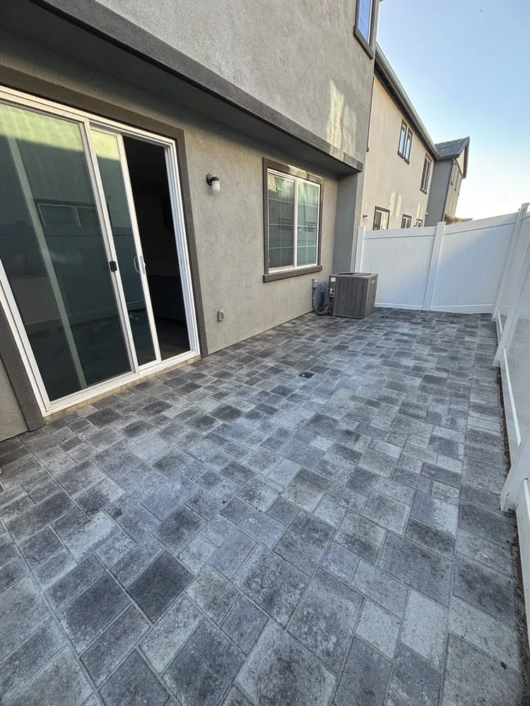 Top-rated yard cleanup service for residential properties in Woodland Hills, CA by Renovation and Construction Services