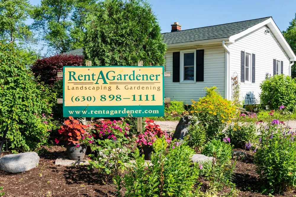 Professional yard maintenance with custom design in Aurora, IL by Rent A Gardener