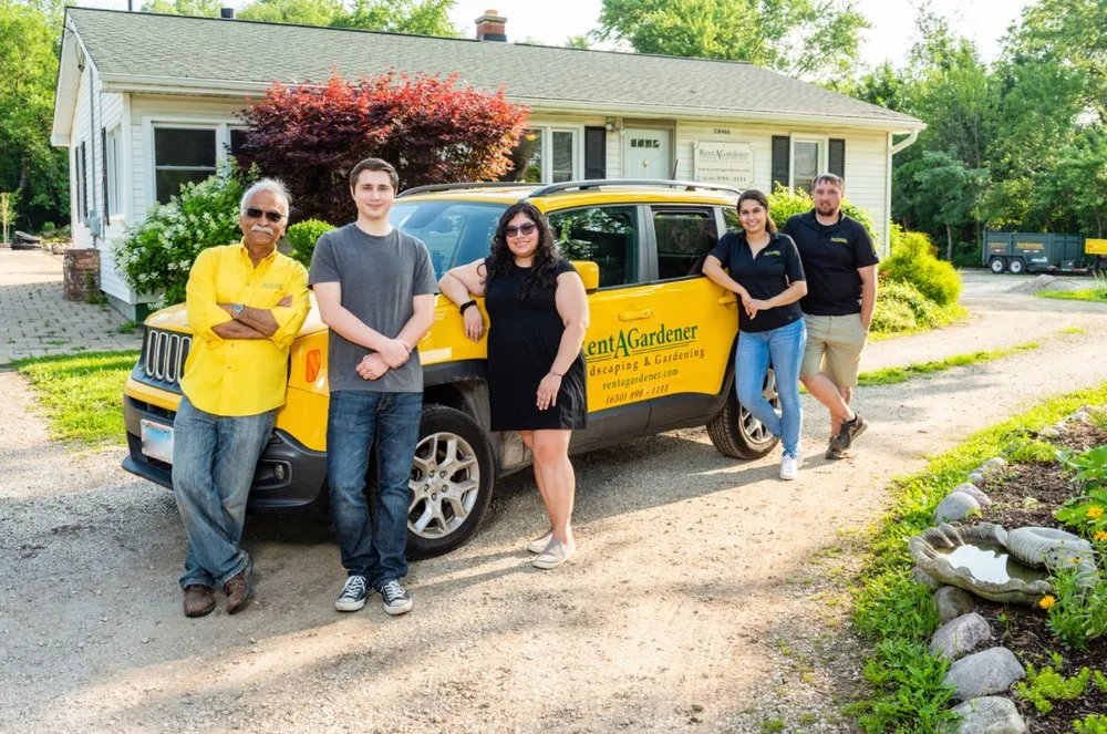 Trusted yard cleanup service in Aurora, IL by Rent A Gardener