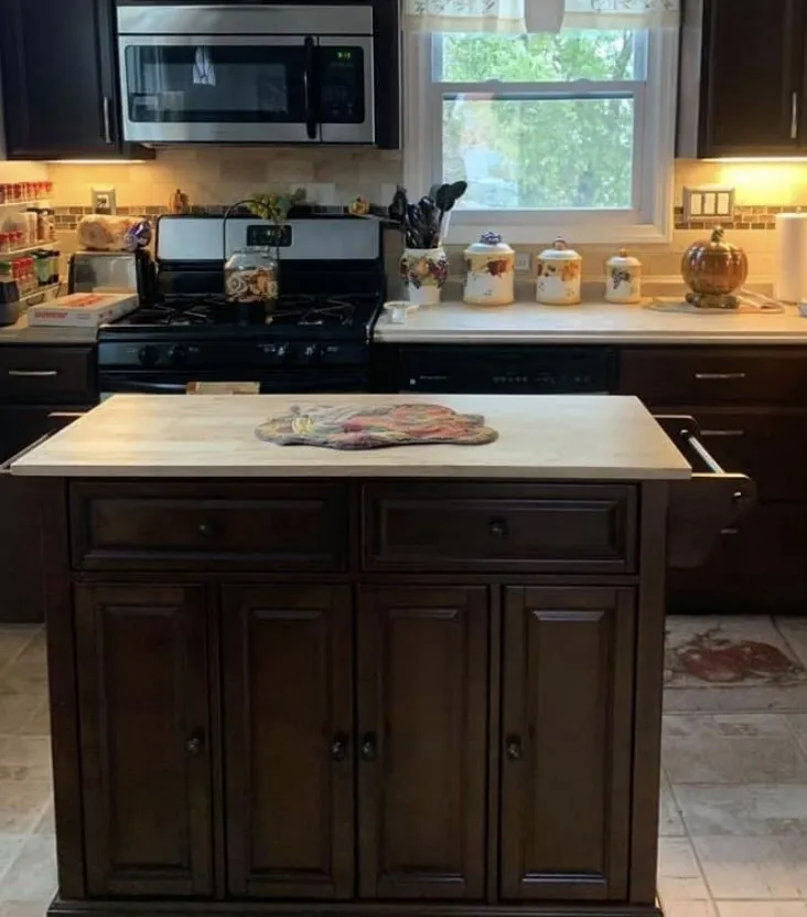 Expert lawn care service in North Versailles, PA by Rent A Hubby