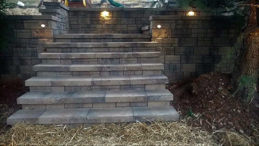 Affordable yard maintenance experts serving Knoxville, TN - ReNu Landscapes