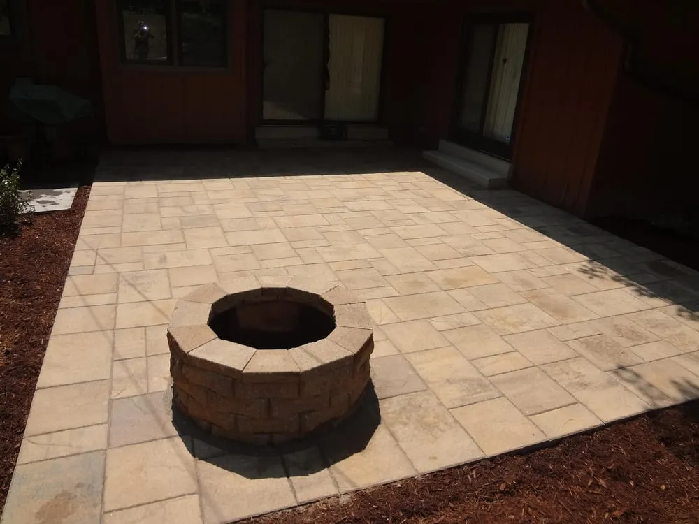 Affordable landscape design in St. Louis, MO - Rescue Landscaping and Outdoor Living