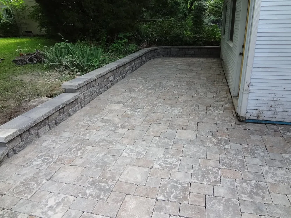 Local landscaping services experts serving St. Louis, MO - Rescue Landscaping and Outdoor Living