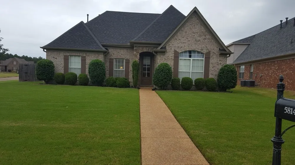 Expert yard maintenance in Horn Lake, MS by Rescue Lawn Care