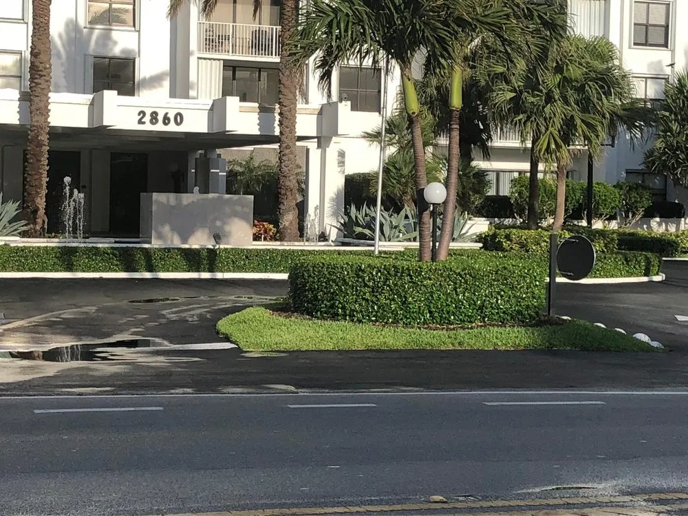 Trusted yard maintenance experts serving West Palm Beach, FL - Rescue Lawn Service