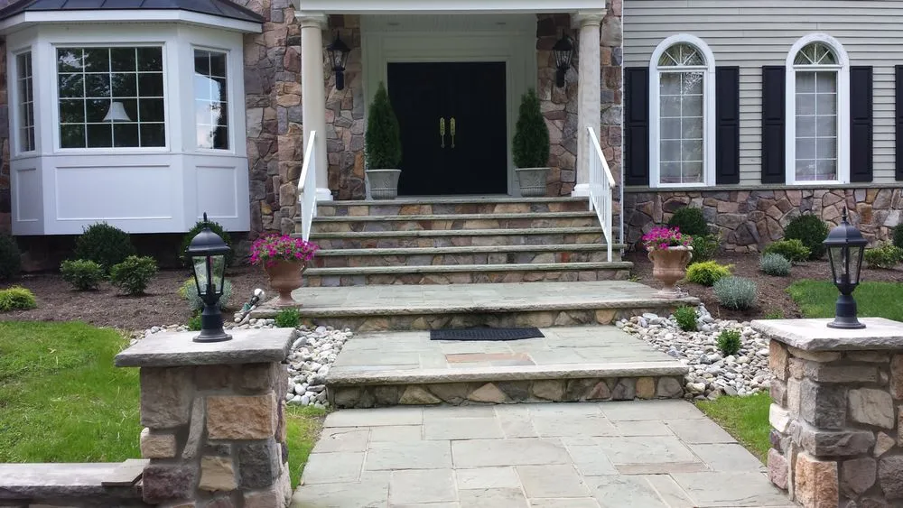 Professional lawn care service in Bernardsville, NJ - Research & Design Landscape