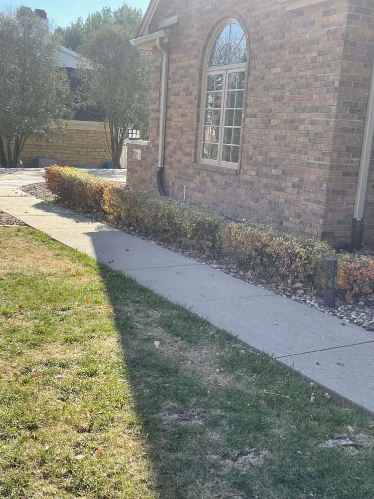 Reliable garden landscaping in Dubuque, IA - Residential Lawn Care