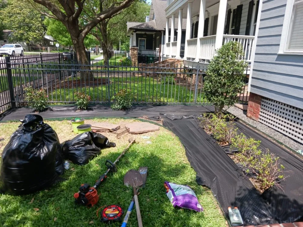 Trusted lawn care service near you in Houston, TX by Residents Landscaping and Design