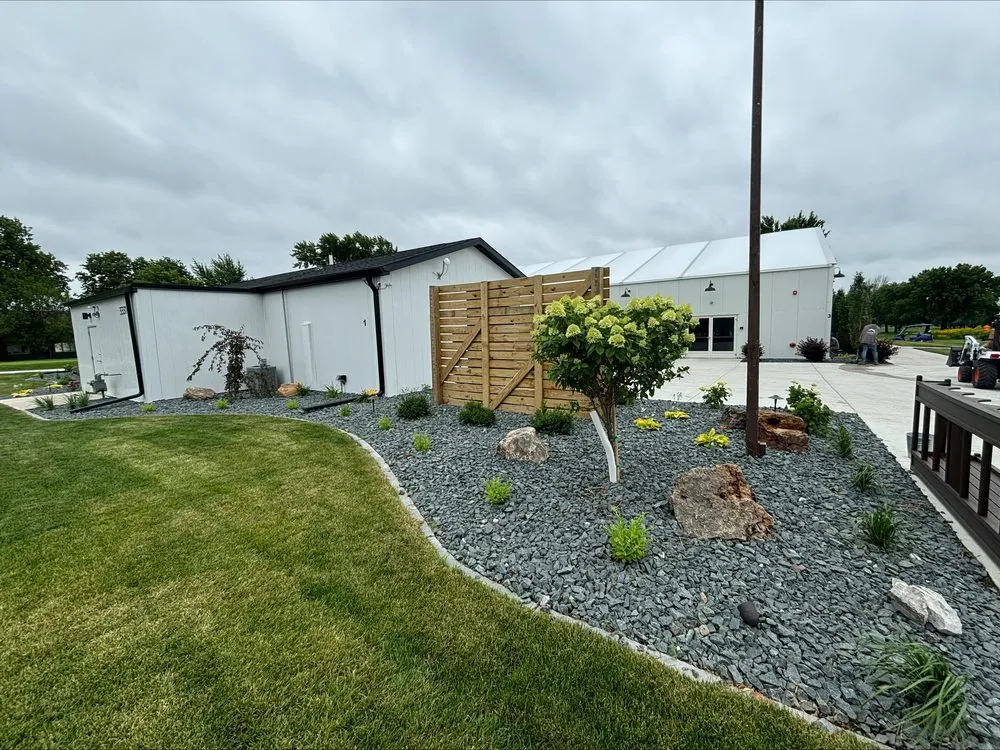 Top-rated landscaping services in Mason City, IA - Ressler Custom Landscapes