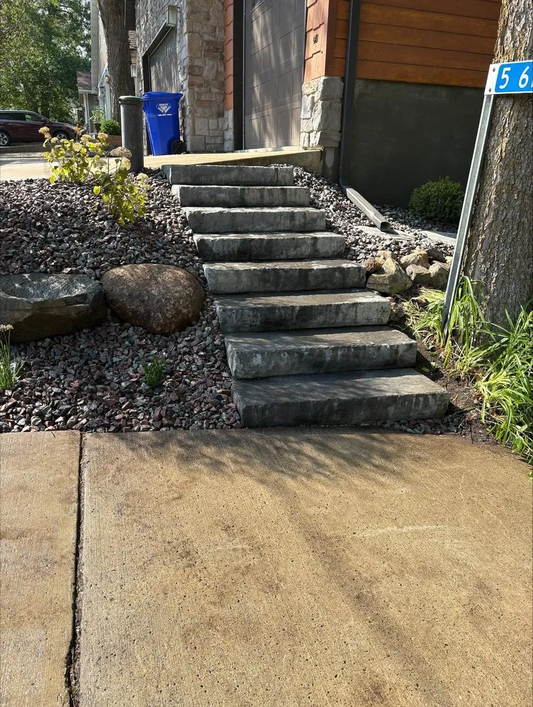 Reliable yard cleanup service for outdoor upgrades across Mason City, IA - Ressler Custom Landscapes