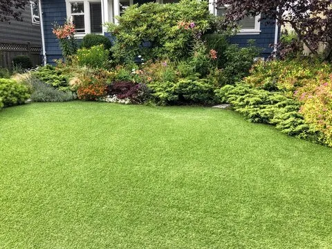 Top-rated lawn care service in Hicksville, NY - Restore Landscape