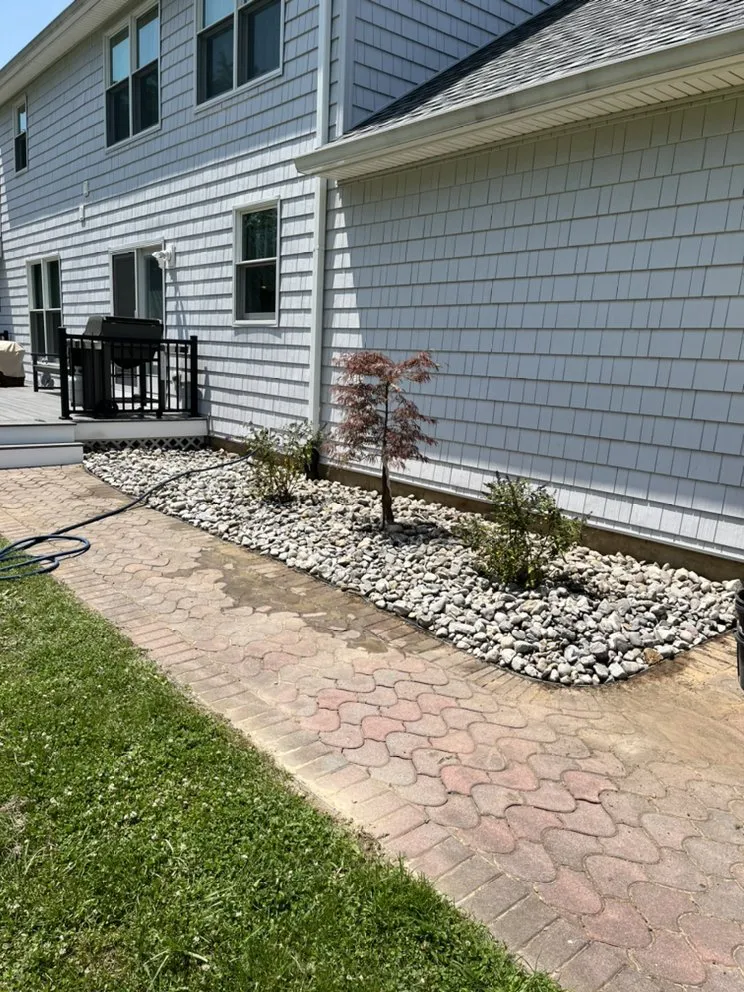 Affordable outdoor landscaping in Elsmere, DE - Restoring Roots