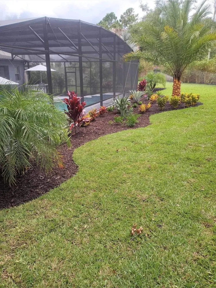 Local lawn mowing service experts serving Winter Springs, FL - RET lawn service and Landscaping