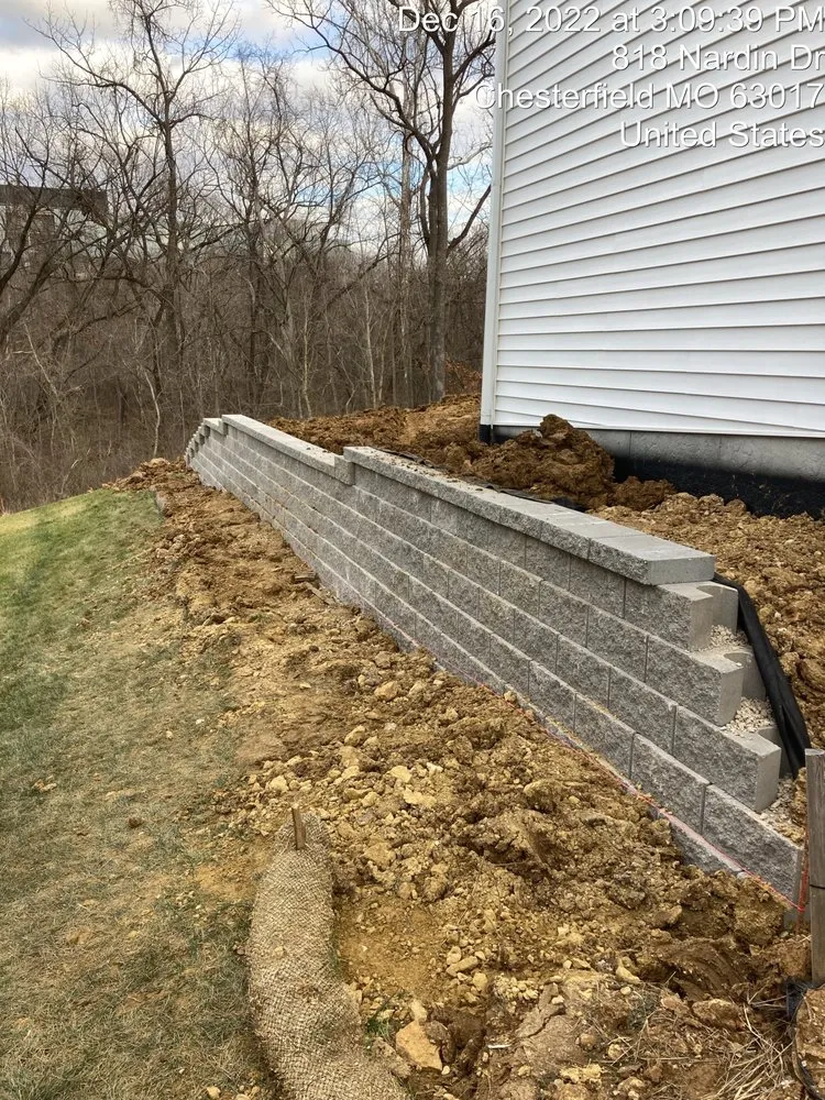 Professional landscape installation in De Soto, MO - Retaining Wall Specialist