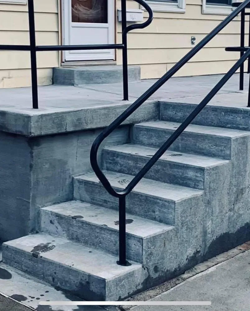 Professional yard maintenance for year-round maintenance in Omaha, NE by Retikis Retaining Walls