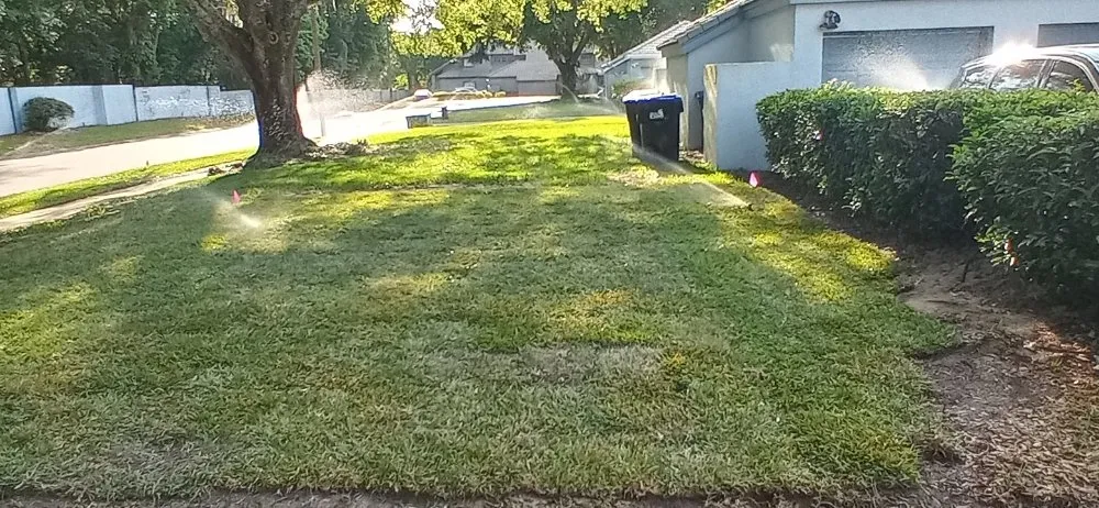 Trusted lawn mowing service near you across Orlando, FL - Retro Service