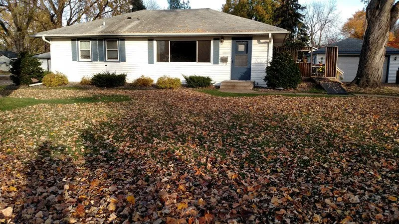 Reliable lawn mowing service experts serving Burnsville, MN - Rettmann Outdoor Services