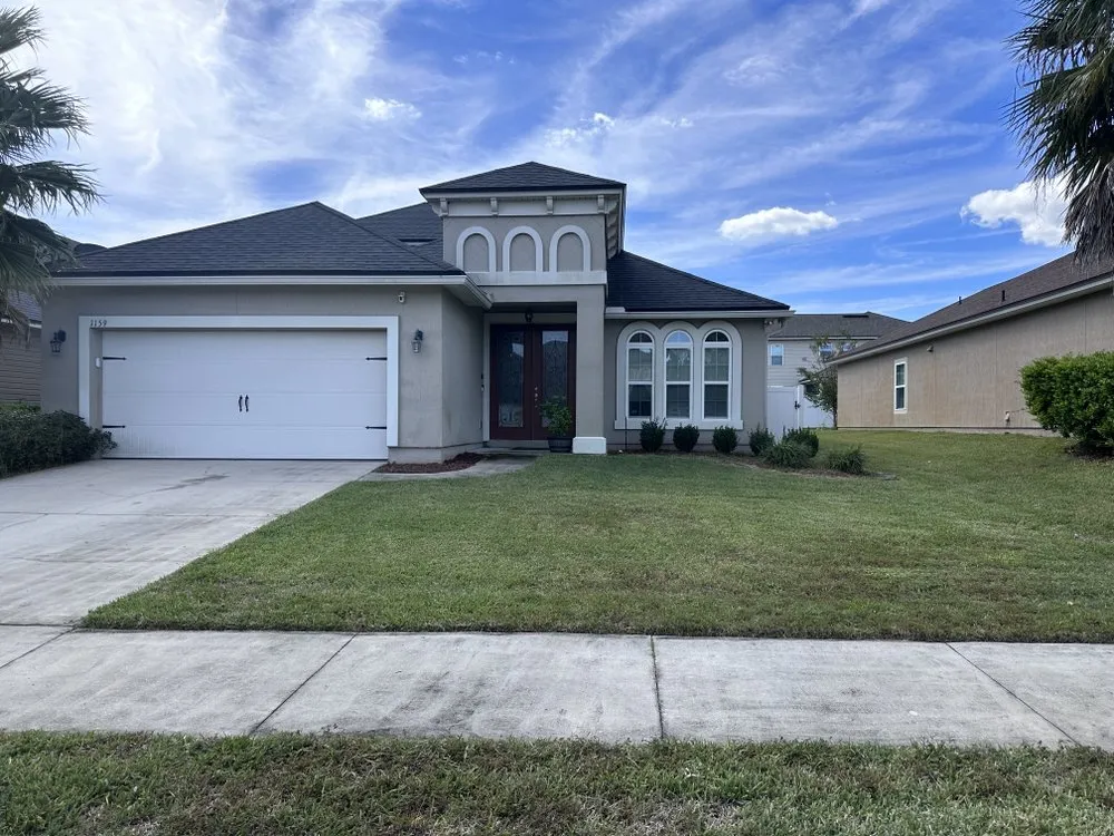 Custom lawn mowing service in Middleburg, FL by Revamp It