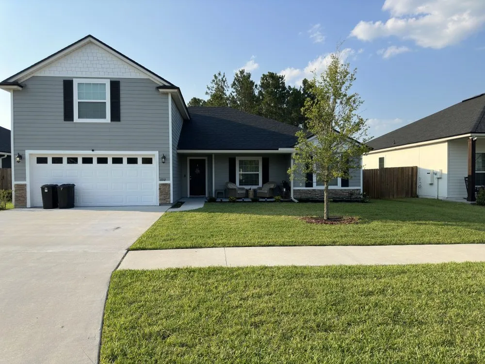 Affordable outdoor landscaping for homes in Middleburg, FL by Revamp It