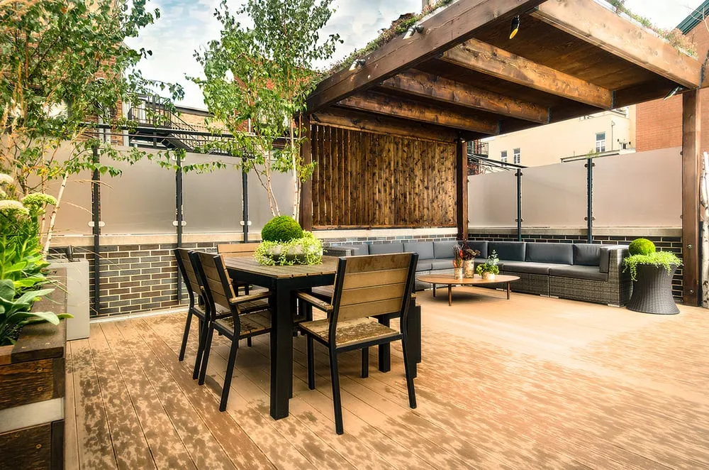 Custom lawn care service with custom design across Chicago, IL - Reveal Design