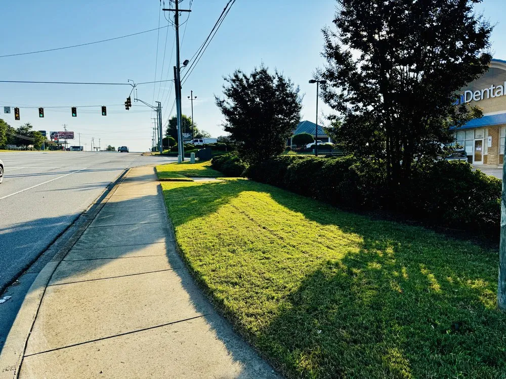 Affordable lawn mowing service in Inman, SC - Revelation Lawn Services