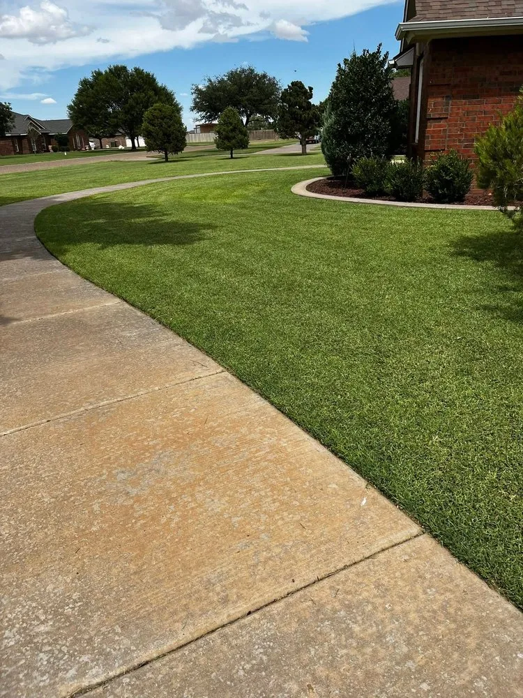 Top-rated lawn mowing service in Tahoka, TX by Revival Landscaping