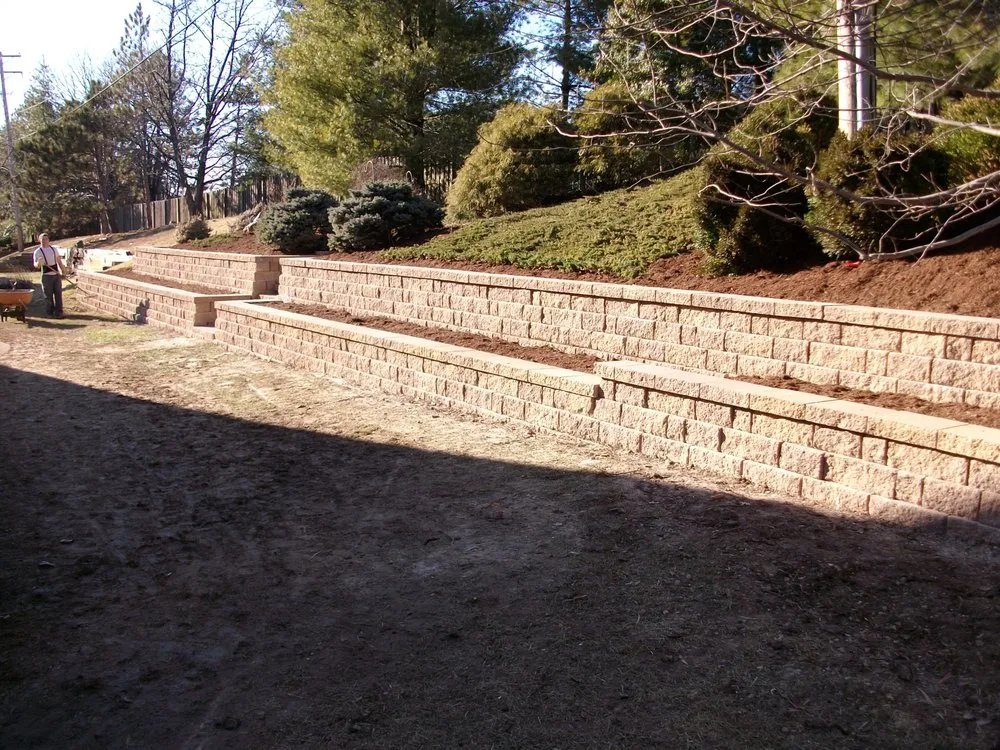 Custom yard maintenance for beautiful yards across Fenton, MO - Rex Rieger Landscaping