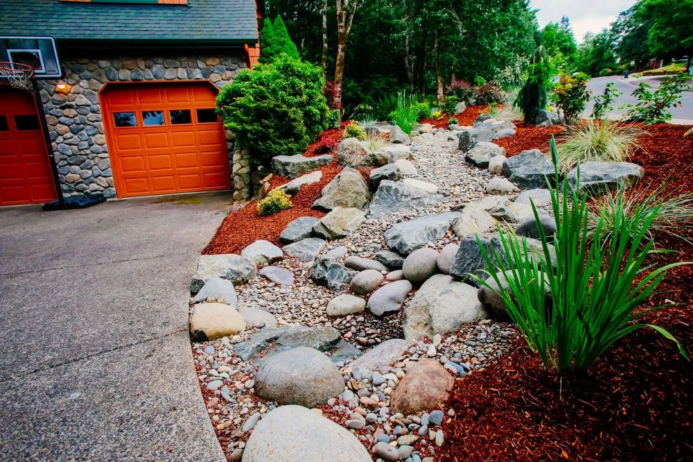 Top-rated yard maintenance for year-round maintenance in Eugene, OR by Rexius
