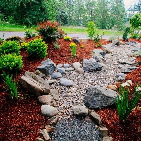 Top-rated garden landscaping in Lake Oswego, OR by Rexius