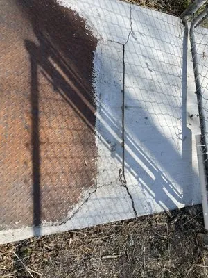 Reyes & Reyes Landscaping and Construction Logo